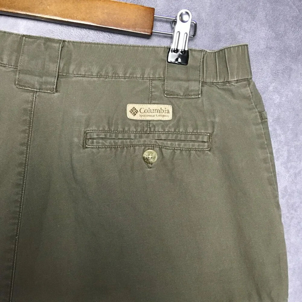 Columbia Mens Cargo Shorts size 34‎ Green Pleated Cotton Trail Summer